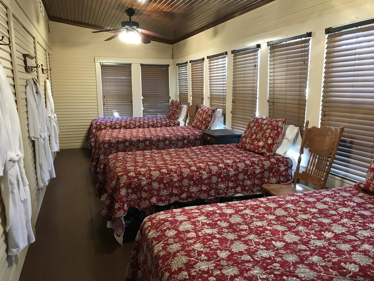 Dabbs Hotel Llano Buitenkant foto